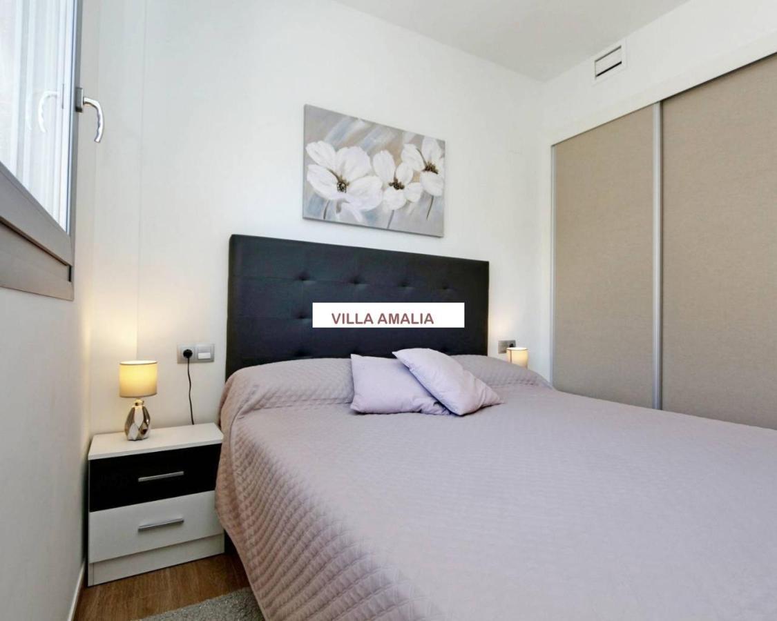 Beach Apartment Amalia Torrevieja Exterior photo